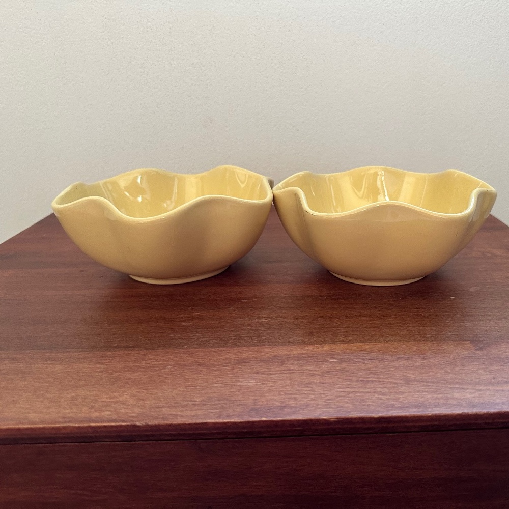 Gail Pittman Southern Living at Home Hospitality Scalloped Bowl  - set of two
